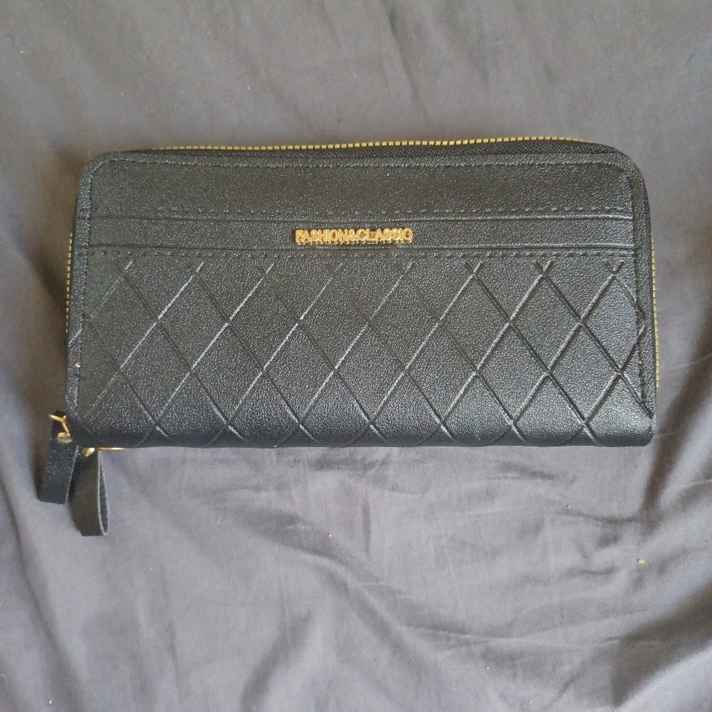 Fashionland Black Quilted Wallet